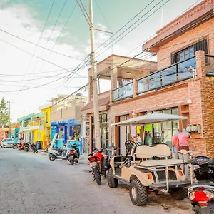 Casa Amaya Homestay Isla Mujeres